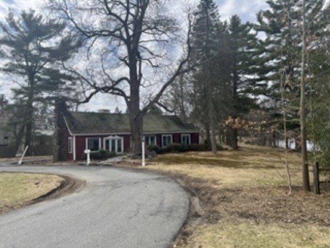 
                                                                             Andover                                
                                    , MA - $900,000